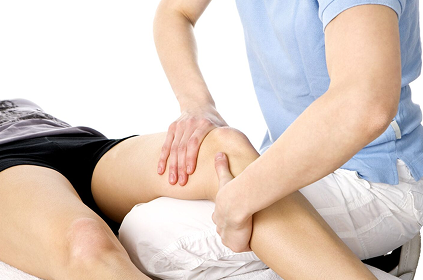 Gráfico de las etapas de rehabilitación de ligamento cruzado anterior desde la movilidad inicial hasta el retorno deportivo.